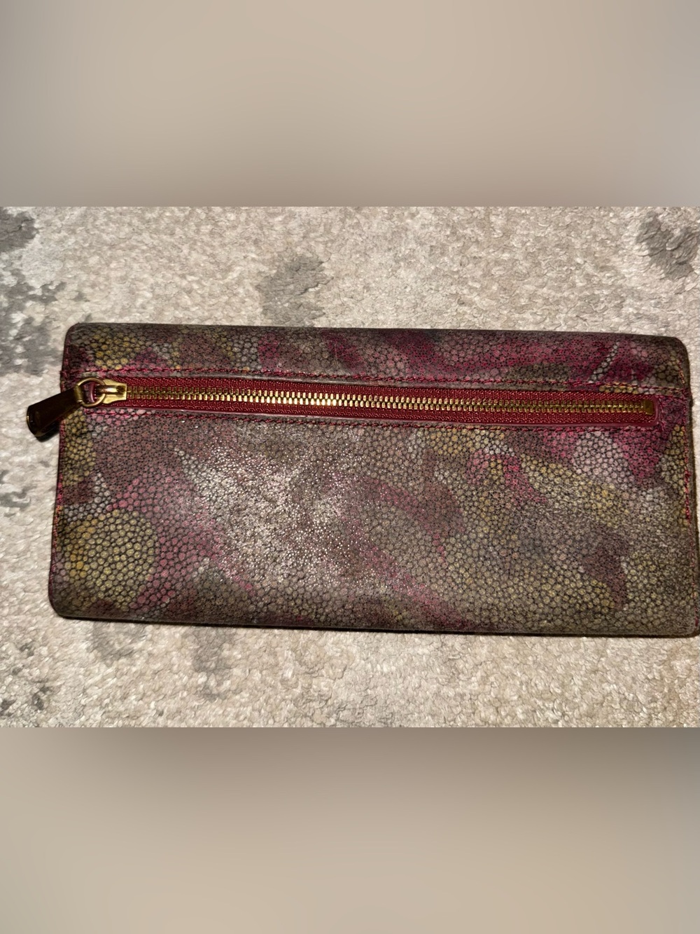 Hobo Floral Leather tri fold magnetic closure Wallet - Picture 2 of 4